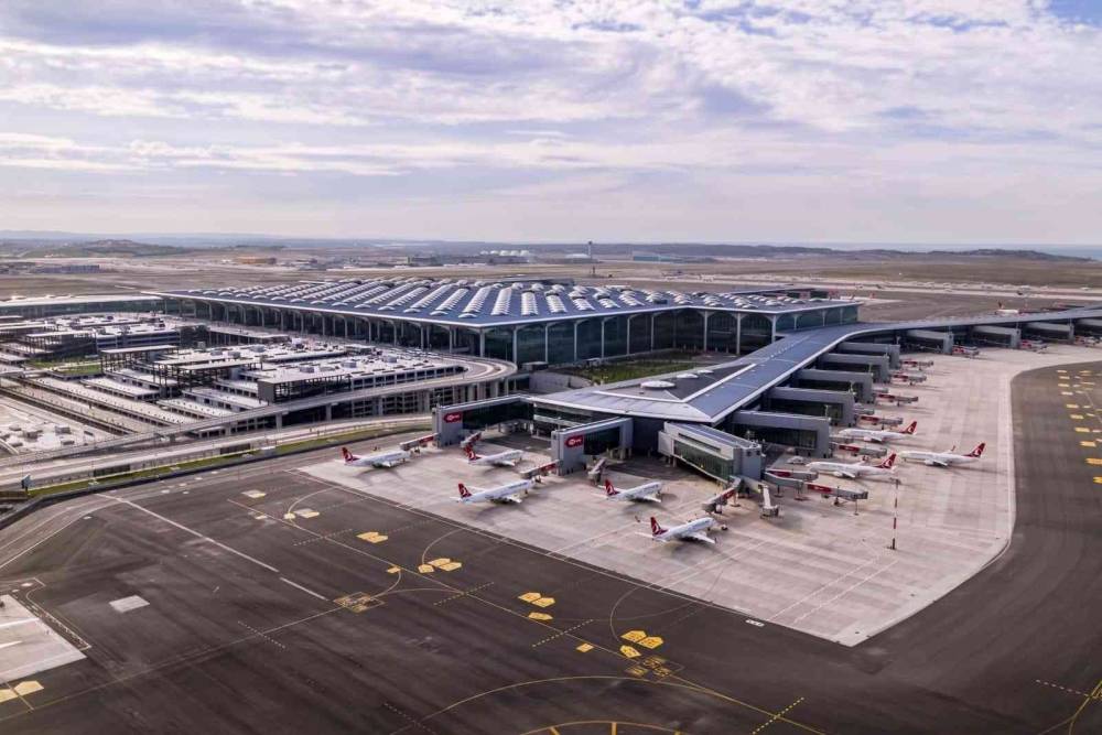 İstanbul Havalimanı’na inen İlk uçak Tel Aviv uçağı oldu