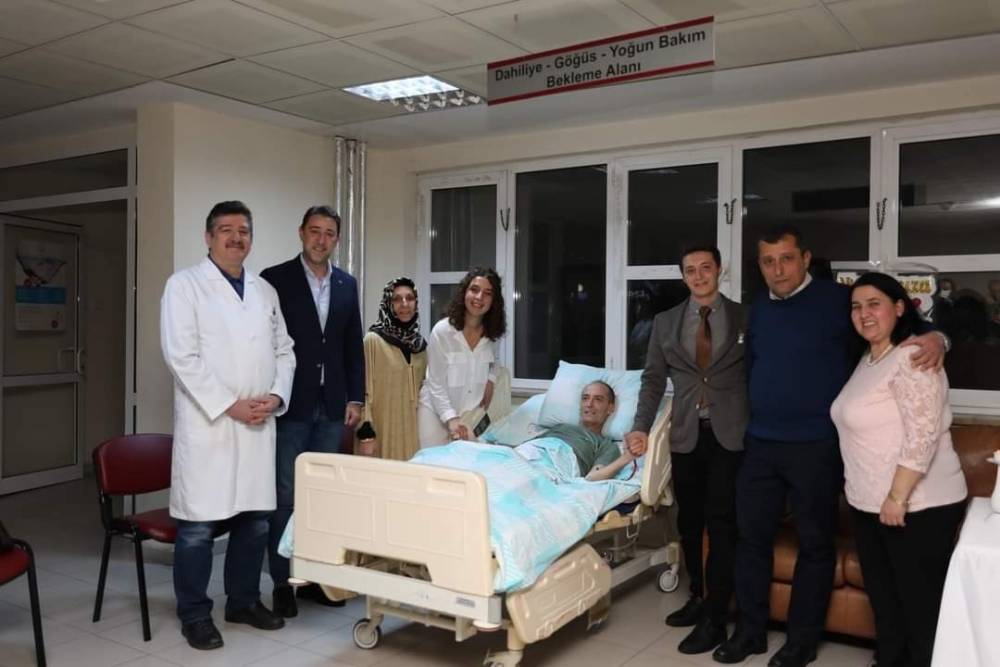 Kanser hastası babaya nişan sürprizi