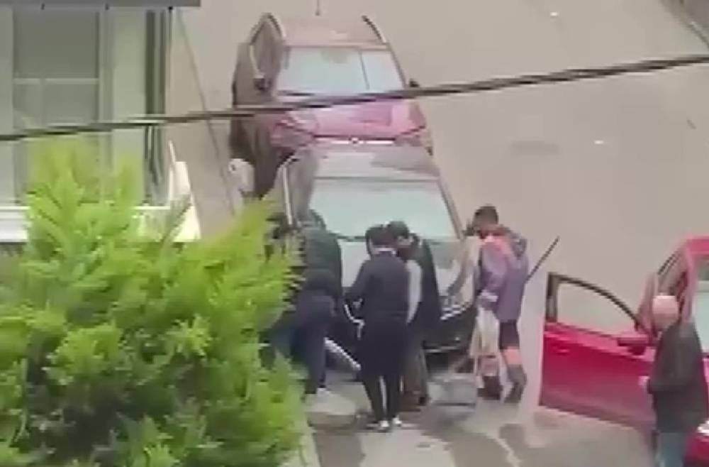 Çekmeköy’de oyuncak silahla 130 bin TL’lik banka soygunu