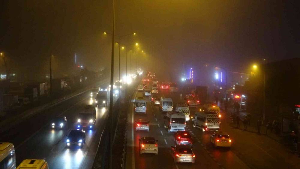 İstanbul Anadolu Yakası’nda sis etkisini sürdürüyor