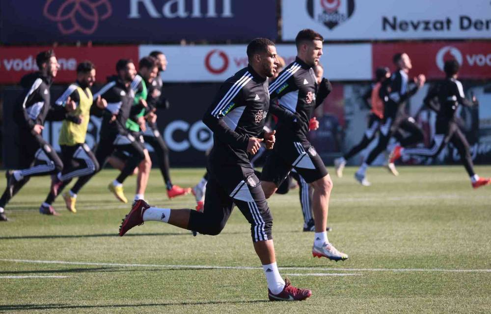 Beşiktaş’ta, Kasımpaşa maçı hazırlıkları devam ediyor