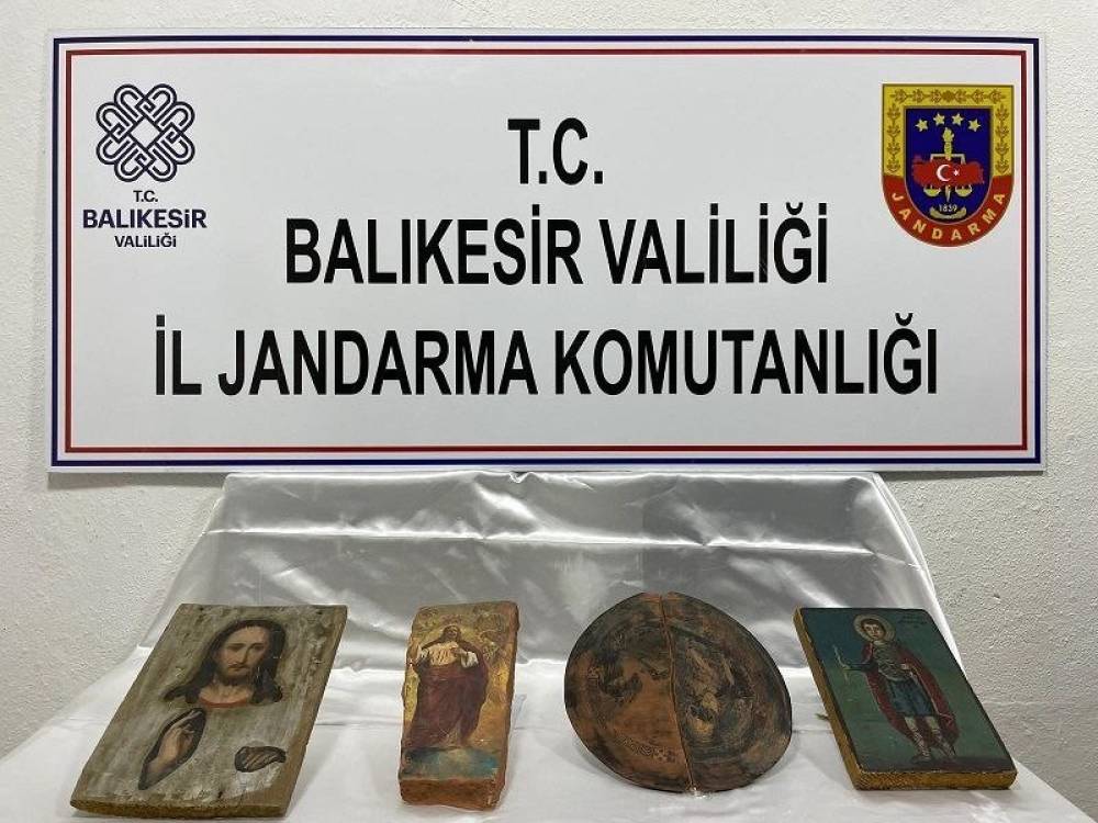 Jandarmadan milyonluk tarihi eser operasyonu