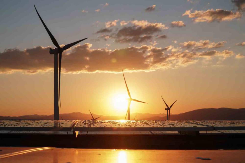 Aydem Yenilenebilir Enerji, 2022’de gelirini 3 kat artırdı
