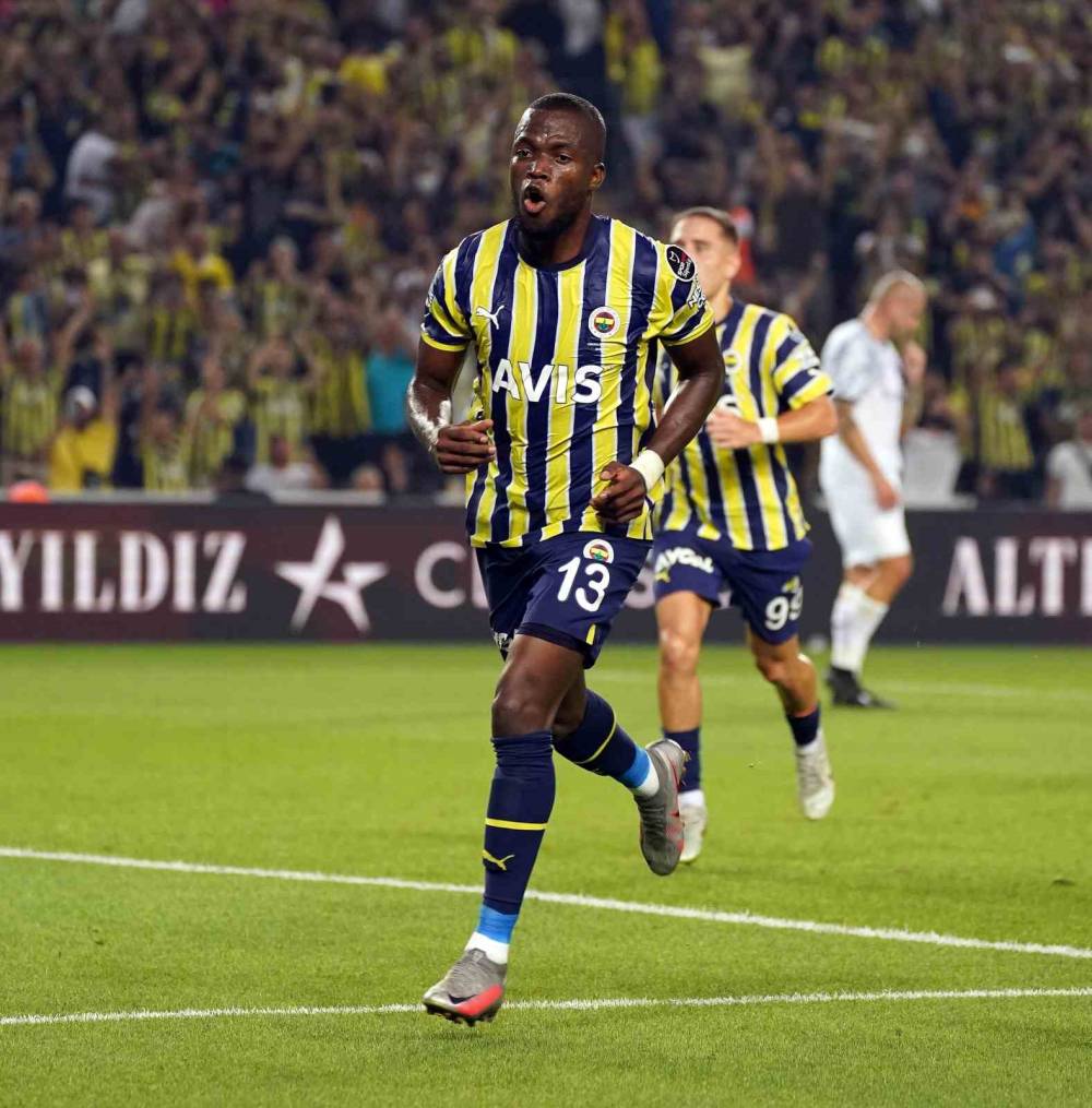 Valencia, Fenerbahçe formasıyla dalya diyecek