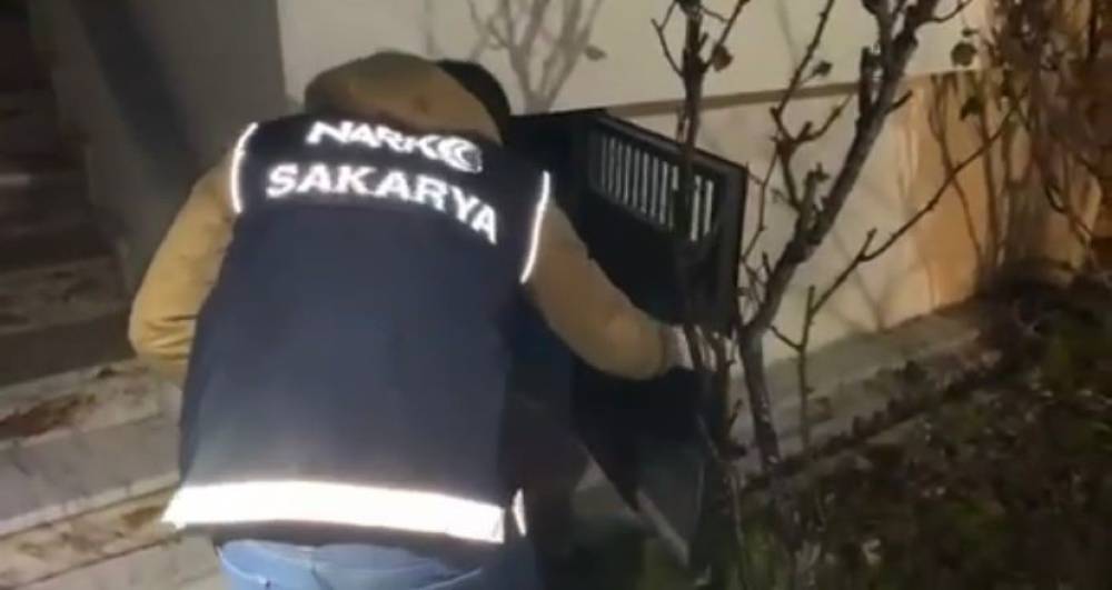 Sakarya’da 82 kilogram uyuşturucu yakalandı: 3 tutuklama