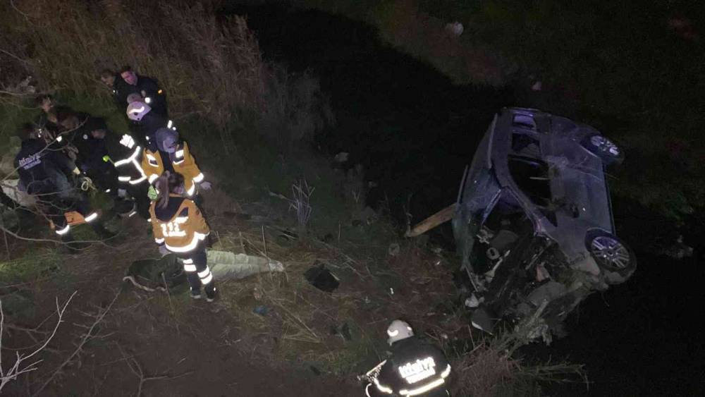Tekirdağ’da kontrolden çıkan araç dereye uçtu: 1 ölü, 3 yaralı