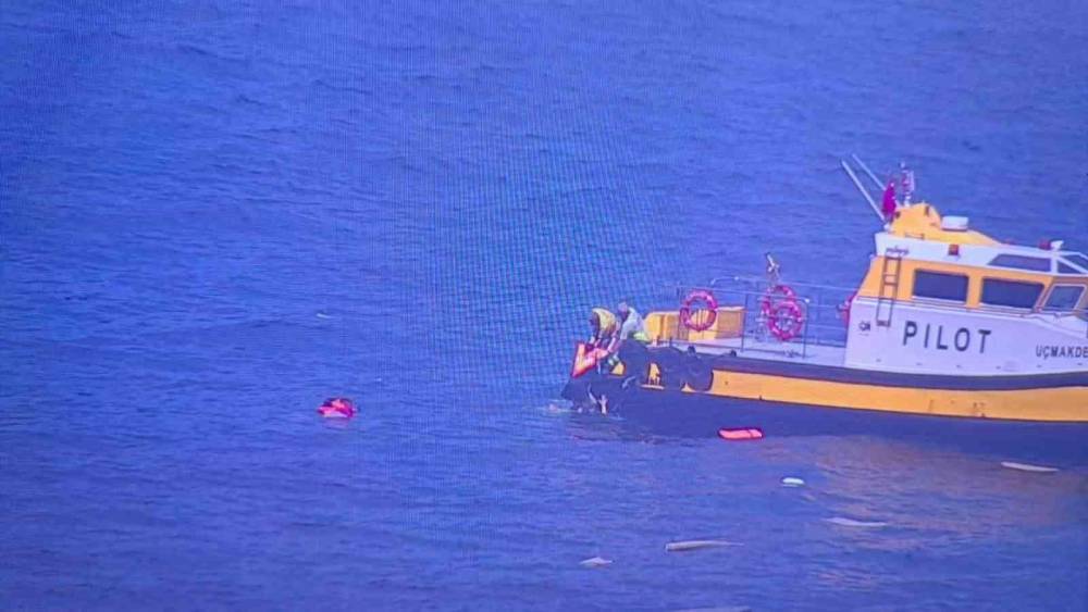 Tekirdağ’da alabora olan teknedeki 4 kişi son anda kurtarıldı