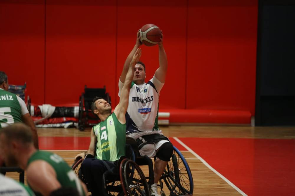 Engel tanımayan basketçiler Süper Lig yolunda