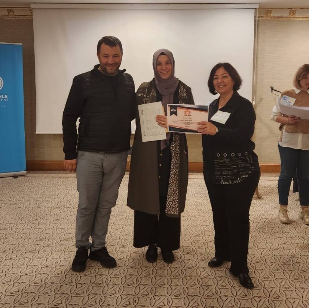 Bu okulda aile olmanın kuralları anlatılıyor