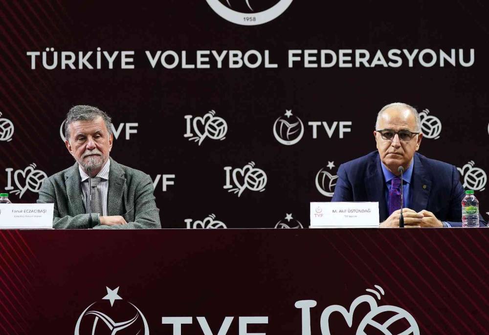Mehmet Akif Üstündağ: