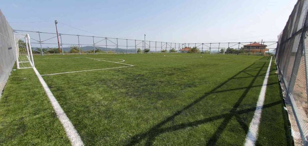 Kocaeli’ye 20 yeni futbol sahası