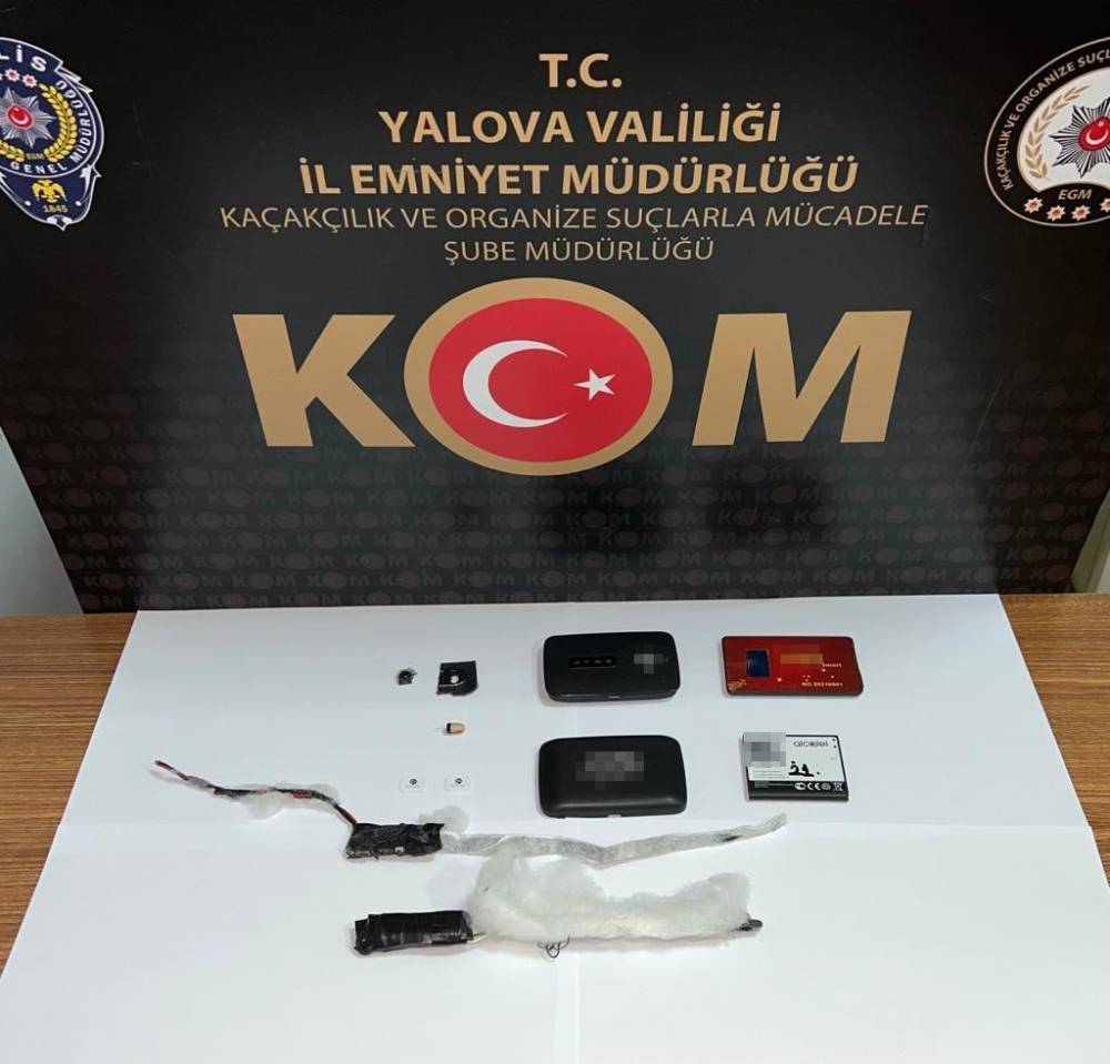 Sürücü adaylarına kopya düzeneği satan zanlı tutuklandı