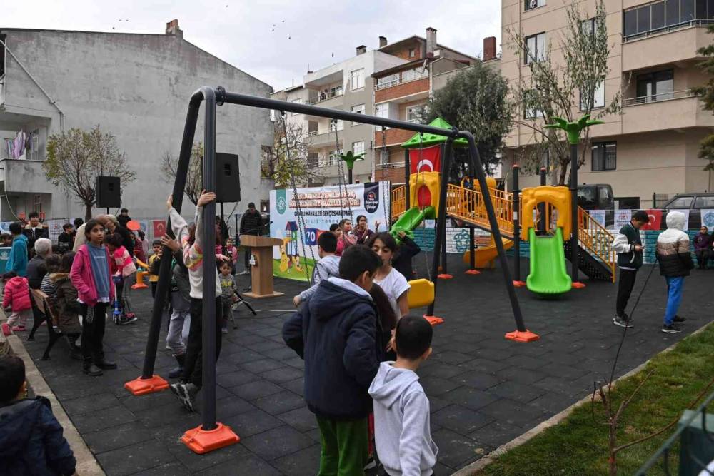 Bakımsız parklar yenilenerek hizmete açıldı