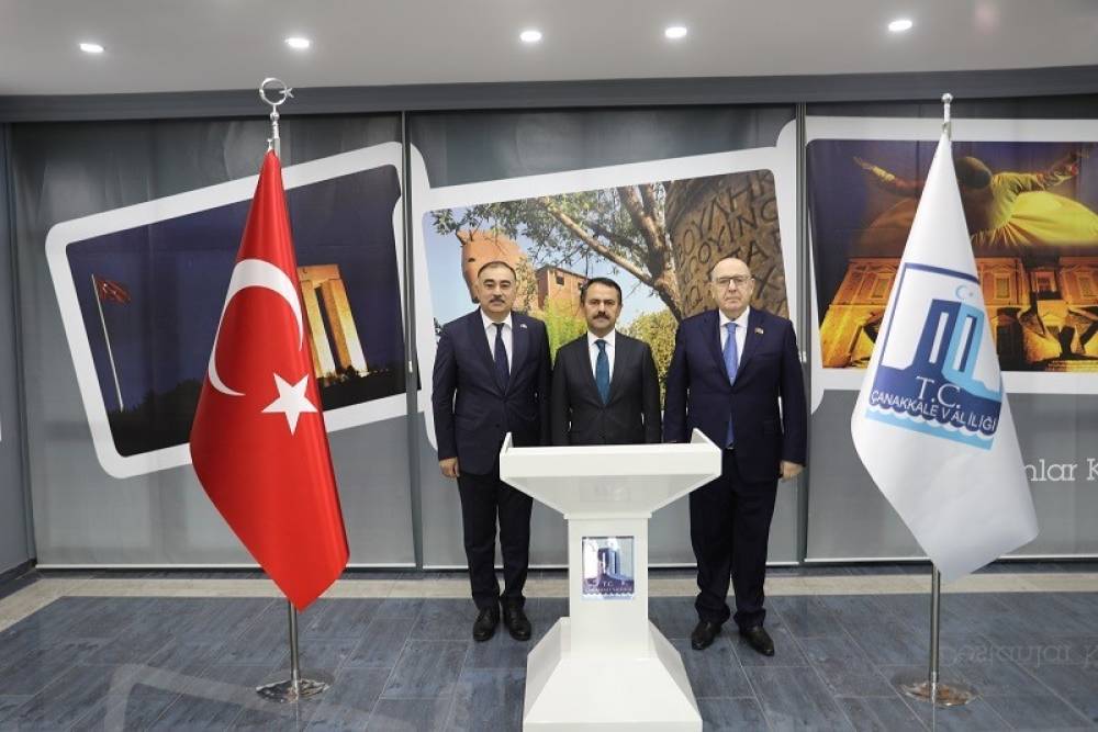 Azerbaycan Cumhuriyeti’nin Ankara Büyükelçisi Dr. Reşad Memmedov, Vali İlhami Aktaş’ı ziyaret etti