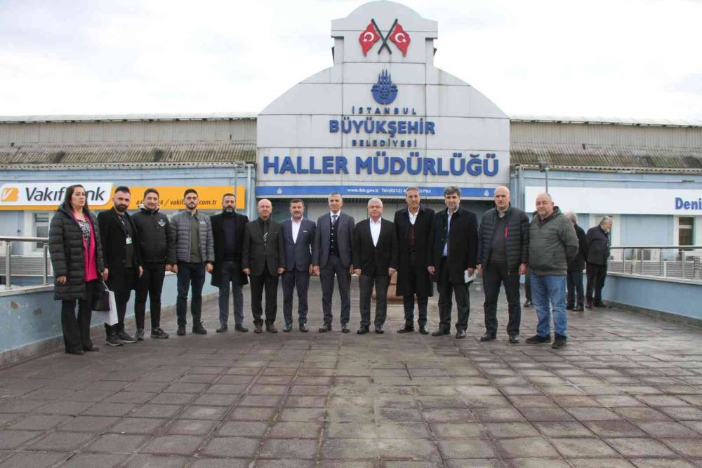 Bayrampaşa Hali’nden Küçükçekmecelilerin sofrasına gıda desteği
