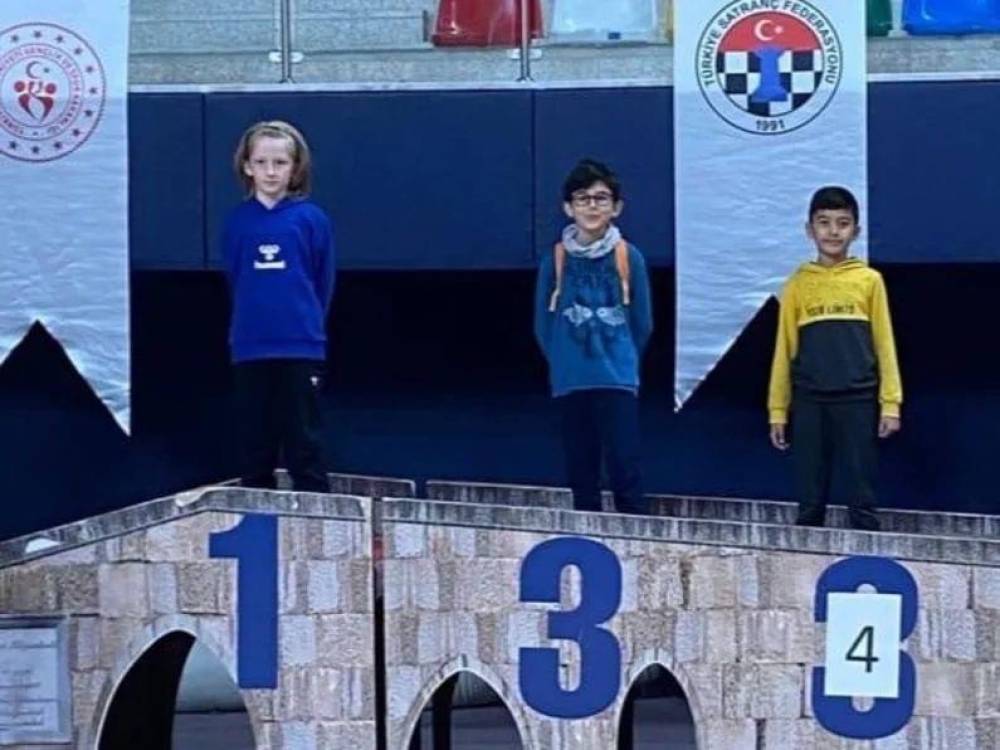 Gebzeli sporcular madalyalara doymuyor