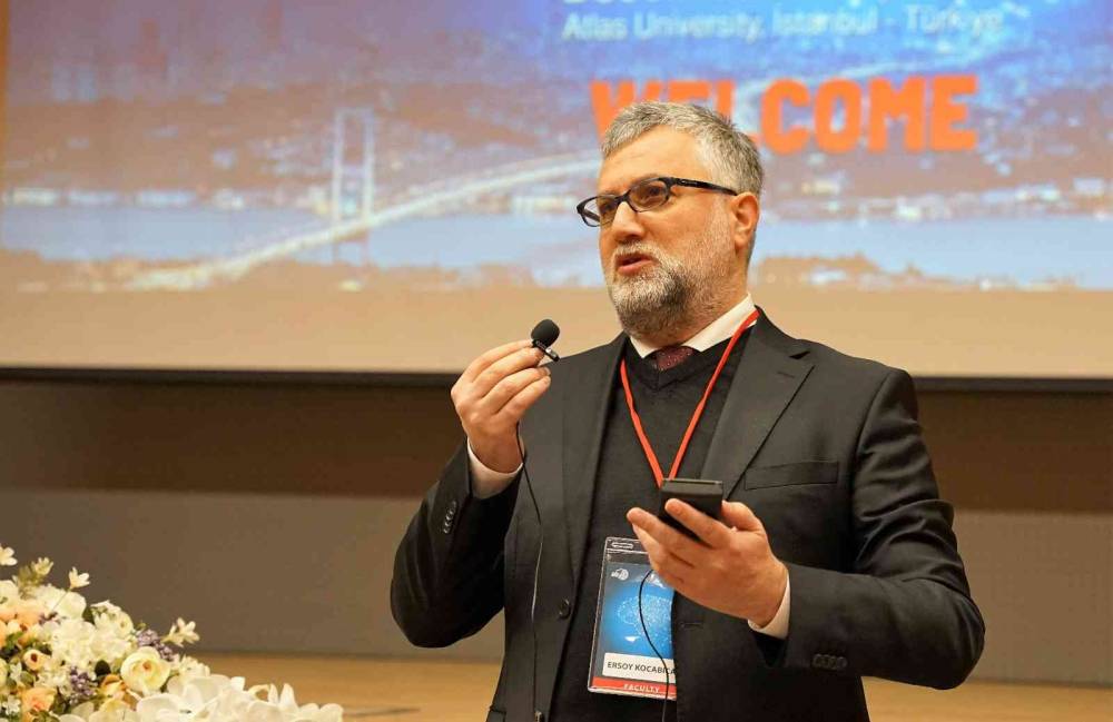 5’inci Klinik Nörobilim Kursu’nda derin beyin stimülasyonu ele alındı