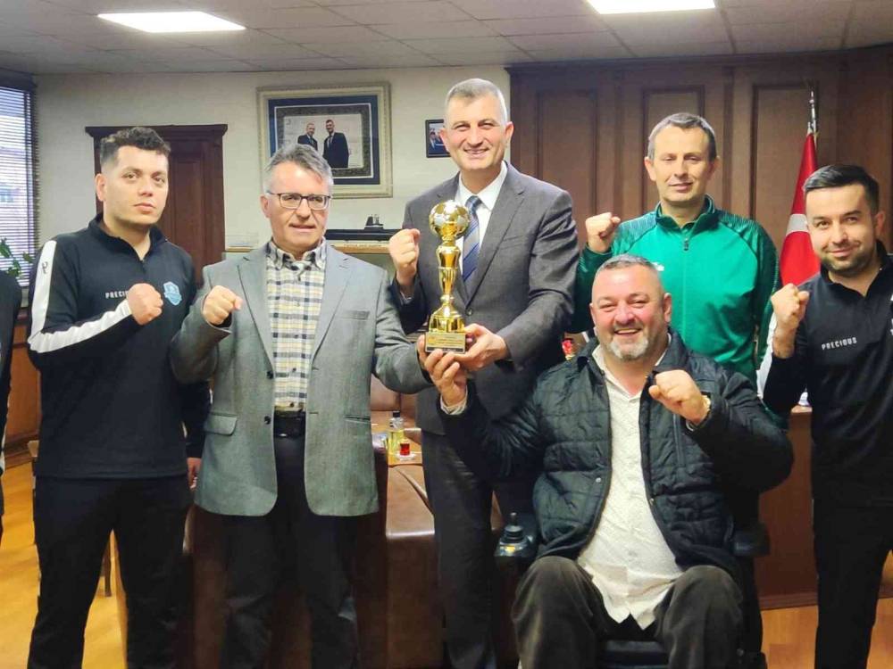 Şampiyonluk kupası Gölcük’te
