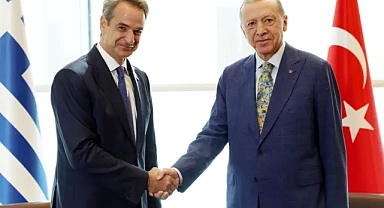 Cumhurbaşkanı Erdoğan Miçotakis ile görüştü