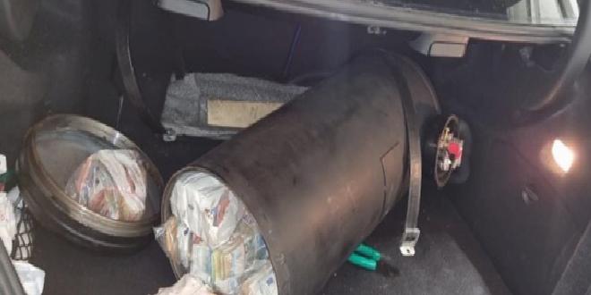 Otomobilin gaz deposundan servet çıktı