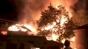 Amasya'nın Taşova ilçesinde ev yangını