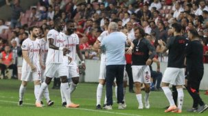 Gaziantep FK Sumudica ile coştu! Samsunspor’da kan kaybı sürüyor…