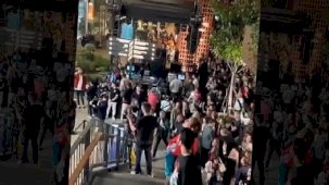 Geceden iPhone 15 kuyruğuna girdiler