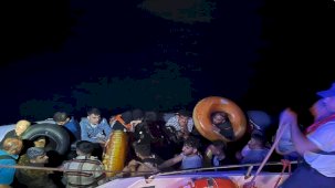 Türk kara sularına geri itilen 22 düzensiz göçmen kurtarıldı