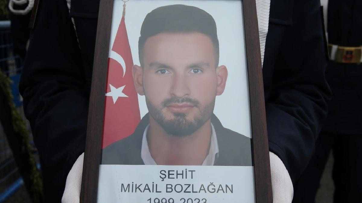 Ankara'da bombalı saldırı düzenleyen teröristlerin öldürdüğü veteriner son yolculuğuna uğurlandı