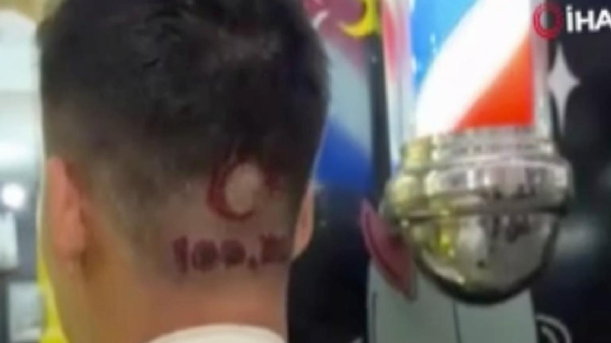 Bolu'da berberin 100. yıl tıraşı