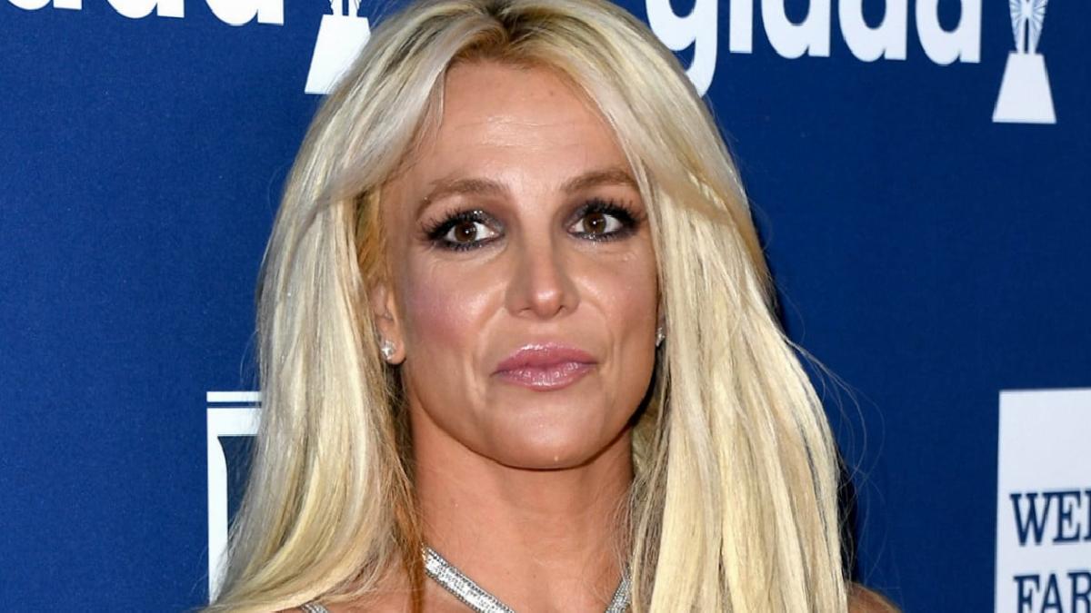 Britney Spears çıplak pozlarının sebebini açıkladı