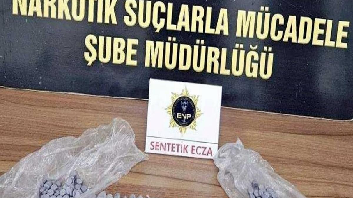Erzurum'da uyuşturucu operasyonu! İç çamaşırlarına ve bağırsaklarına sakladılar: 2 şüpheli yakalandı...