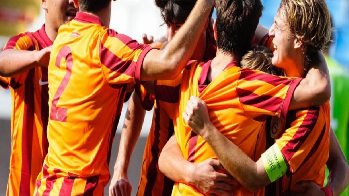 Galatasaray, Bayern Münih'i 2 golle mağlup etti! İyi haber gençlerden geldi