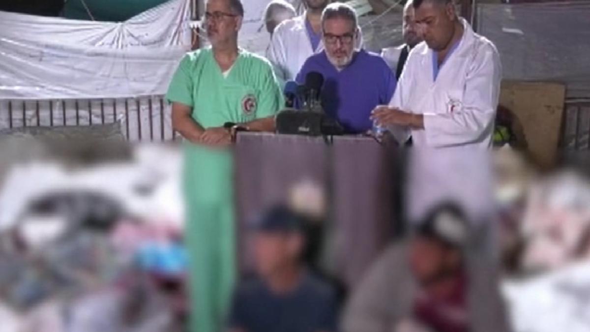 İsrail'in hastane saldırısının ardından cenazelerin arasında basın toplantısı düzenlendi