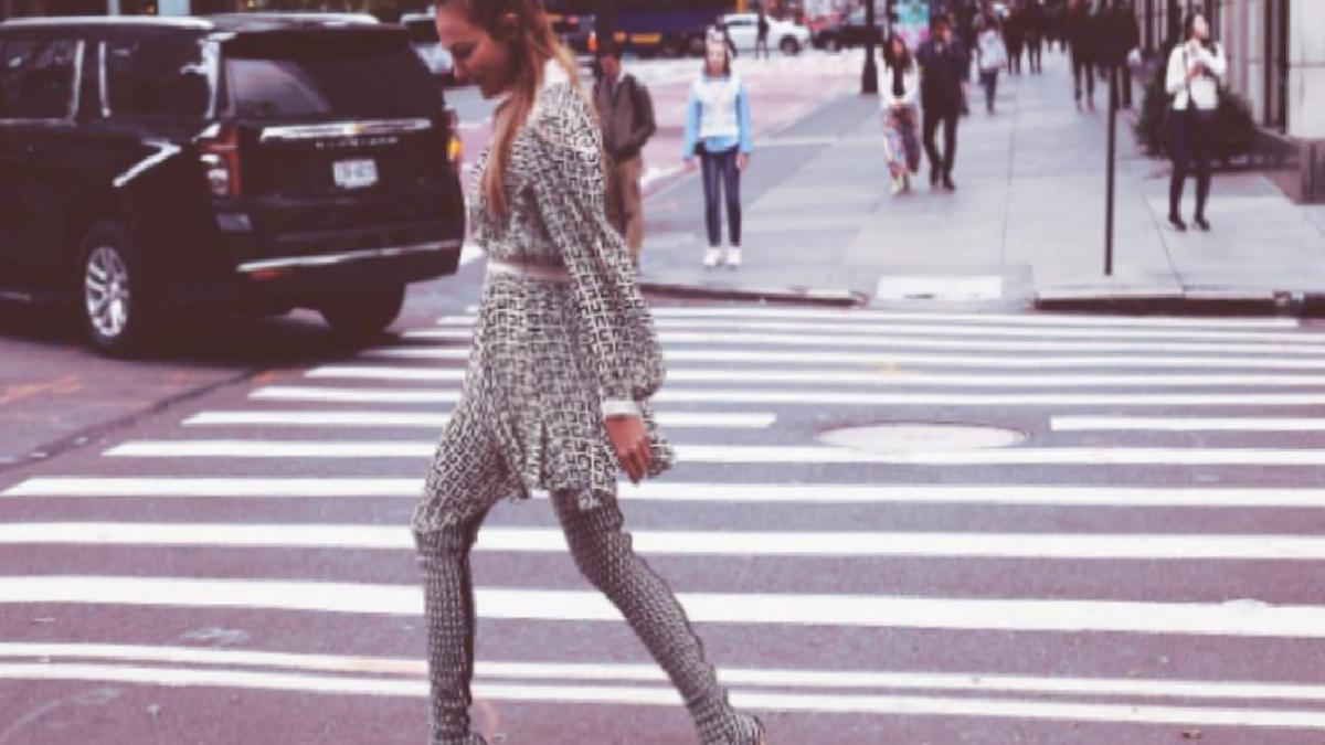 Meryem Uzerli'nin New York pozları olay oldu