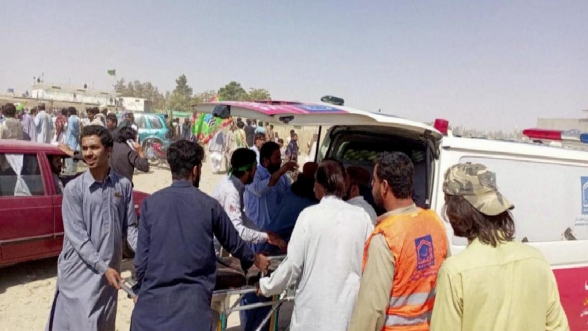 Pakistan'daki terör saldırılarında ölü sayısı 65'e yükseldi