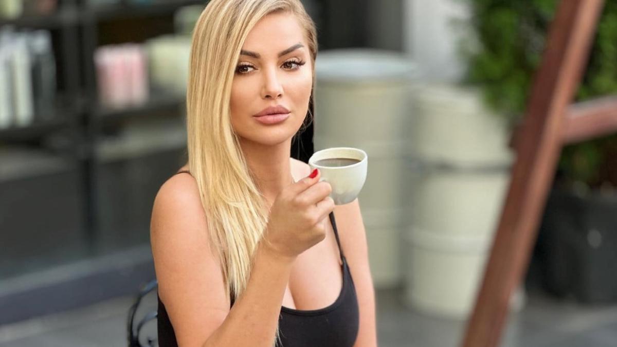 Songül Karlı annesini paylaştı