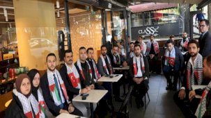 AK Parti Gençlik Kollarından İsrail destekçilerine yer kapatma eylemi: 