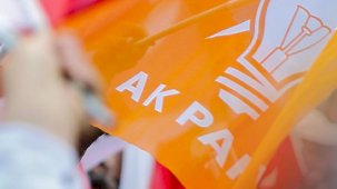 AK Parti'li Yazıcı'dan yeni anayasa için referandum bildirisi