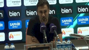 Alanyaspor Teknik Direktörü Ömer Erdoğan galibiyeti başkan Hasan Çavuşoğlu'na armağan etti