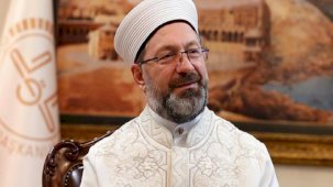 Ali Erbaş: Hutbelerde 20 milyon civarında insana hitap ediliyor