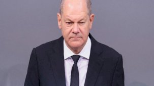 Almanya'dan İsrail'e peş peşe ziyaretler: Önce Baerbock, şimdi Scholz