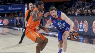 Anadolu Efes, Valencia'yı yenilgiyle tanıştırdı