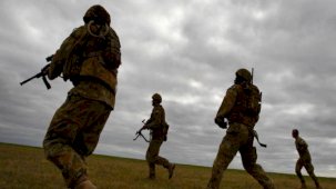 Avustralya, Orta Doğu'ya daha fazla uçak ve personel konuşlandırdı