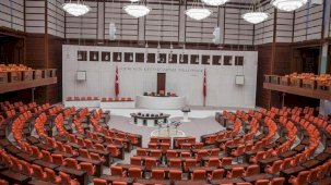 Büyük Aile Platformu LGBT örgütlerinin kapatılmasını talep etti! Dilekçe TBMM'ye sunuldu...