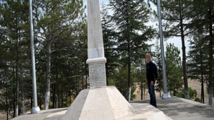 Çanakkale'de şehit düştüğü sanılan dedesinin mezarını Edirne'de buldu