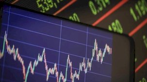 Ekonomistler, dünyadaki enflasyon beklentileri düşürdü