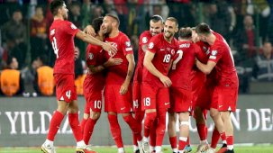 EURO 2024 elemeleri D Grubu'nda puan durumu: Üçlü averaj ihtimali var