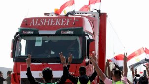 Gazze'ye insani yardım! Refah Sınır Kapısı’ndan 51 tır geçti...