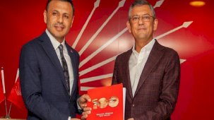 İstanbul'da 196 seçilmiş kurultay delegesinin 185'i Özgür Özel'e imza verdi